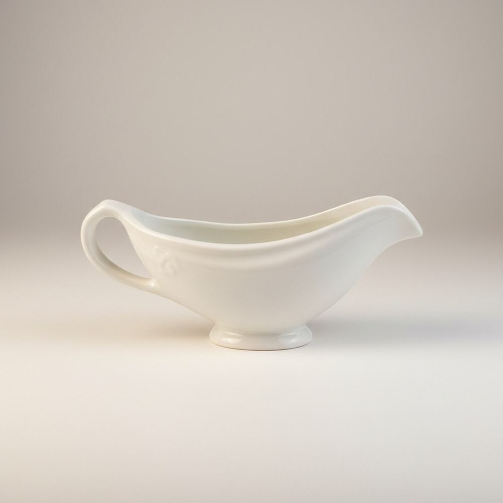 Sterling China Gravy Boat White Restaurant Ware East Liverpool Ohio